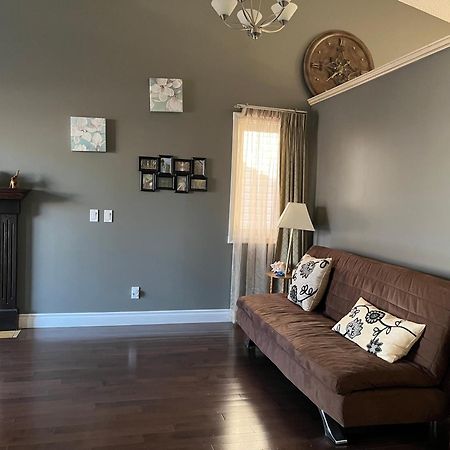 Citadel Cozy Quilt Private Bedroom 卡加利 外观 照片